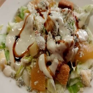 Ensalada Tres Quesos