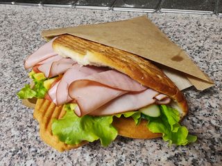 Голям тостер с шунка (500г)