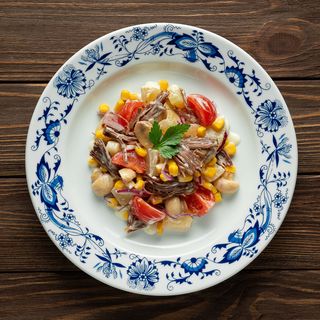 Салат з телятиною та шампіньонами