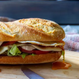 Bocadillo Completo De Milanesa De Buey