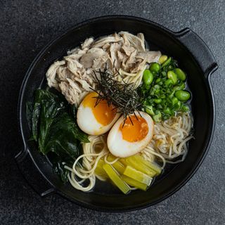 Традиционен Рамен (540г)