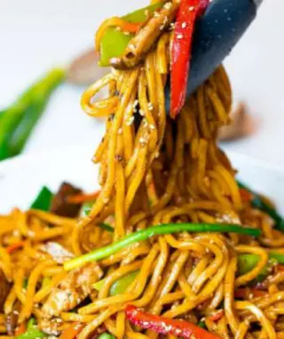 Chow mein kurczak