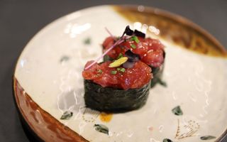 408.- Gunkan Atún Spicy