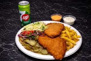 MENIU ȘNIȚEL PUI (SUC+SALATĂ+CARTOFI)