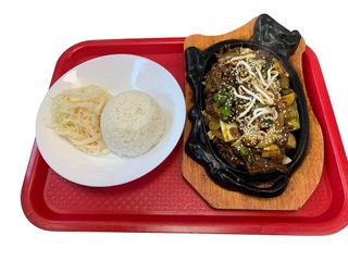 GORĄCY PÓLMISEK Z WOŁOWINĄ