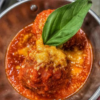 Polpette di vitello al ragù