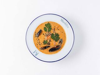 Том Ям з креветками та мідіями (350г)