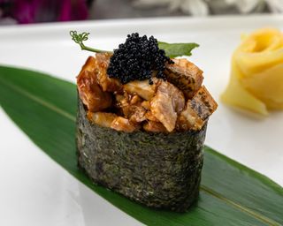 Гункан з вугром Унагі 