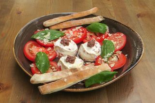 Салата Домати с катък (420г)