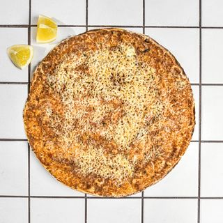 Անգուս + պանիր Լահմաջո