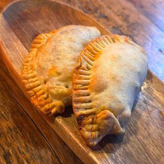 Empanada al Horno de “Entraña al Malbec”