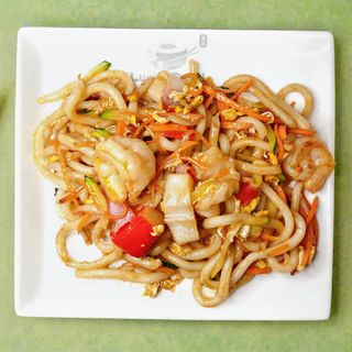 48. Yaki udon