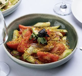 ქართული სალათი ნიგვზით