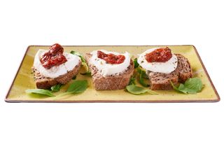 BRUSCHETTE POMODORI SECCHI