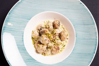 Polpette di carne in salsa di pistacchio