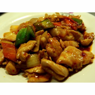 Pollo Con Salsa Picante