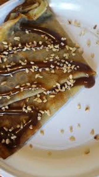 Piadina con Nutella e granella di nocciola