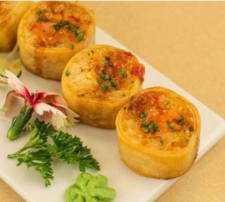 Hot Roll Salmão Primavera 4 uni