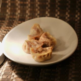 Ravioli di carne al vapore -4 pezzi