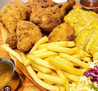 Alitas De Pollo Fritas (7 Uds.)