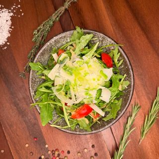 Rucola, cherry & parmezan