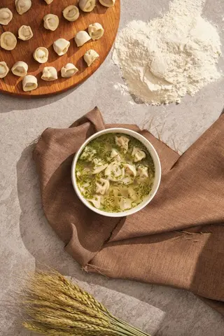 Пельмени с бульоном (250 г)