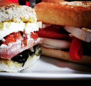 Bocadillo Cabrisísimo