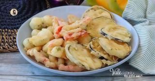 Misto di verdure pastellate con cuore di burrata