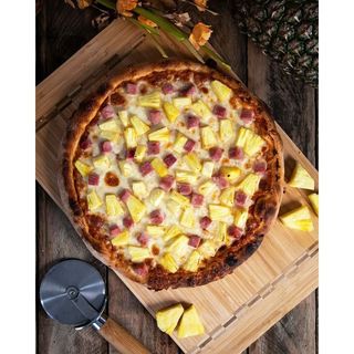 Hawaiian Pizza