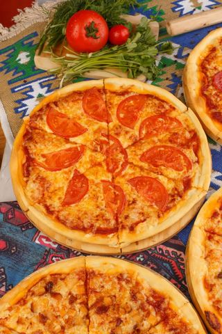 Пицца "Маргарита"