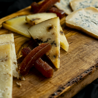 Tabla de cinco quesos