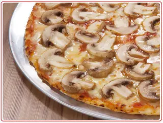 Pizza De Champiñones (33 Cm.)
