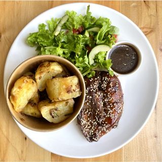 Asian Sesame Grilled Chicken with Tangy Thai dressing and Mini Garden salad