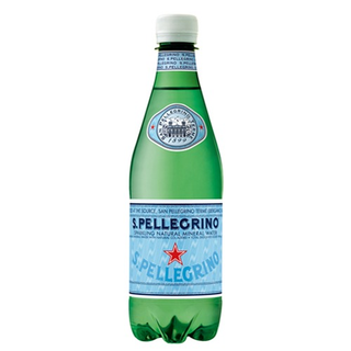 Agua Mineral Con Gas san pellegrino
