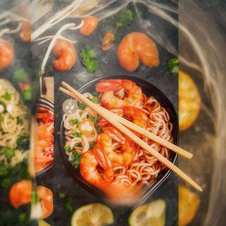 R36 Ramen Con Gambas Cocido