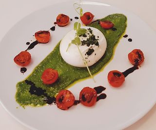 Burrata caprese 