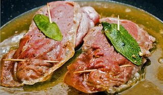 Saltimbocca di carne, provola e speck 2 pezzi