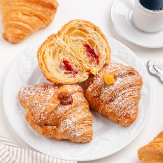 Mini Croissant Farci Framboise