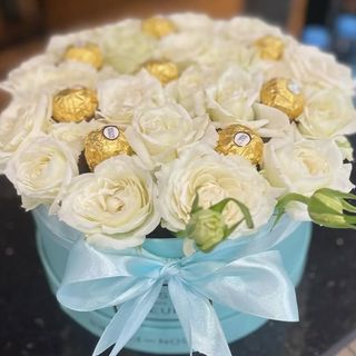 Box de fleur avec chocolat 