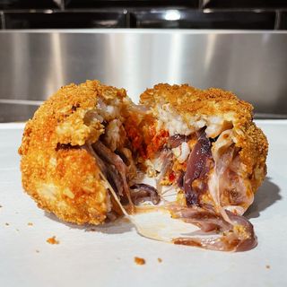 Arancino all 'NDUJA e CIPOLLE ROSSE