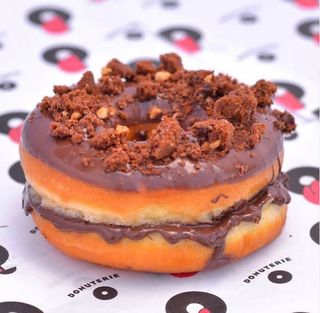 Choco-cookies donut