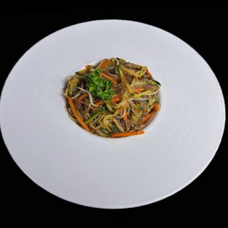 160. Spaghetti di soia con verdure