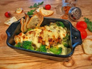 КУРКА ЗАПЕЧЕНА З ОВОЧАМИ (260g)