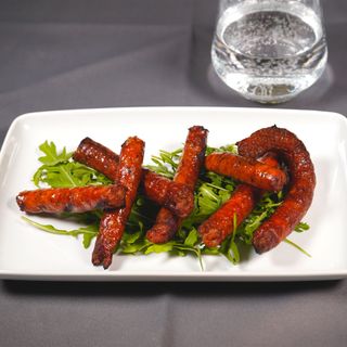 Cârnați oltenești la grătar