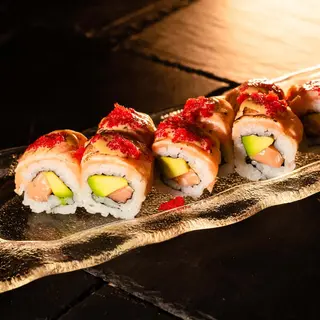 Roll De Salmón (8 Uds.)