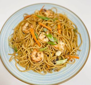 Prawn chowmein
