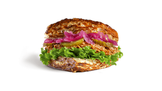 Bułka francuska z szarpaną wierzowiną