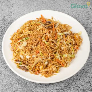 185. Пържени спагети с три вида месо (600гр)