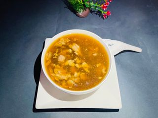 107. Juneća kari supa