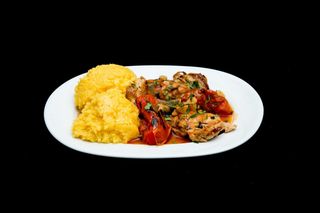 Saramura de pui cu mamaliguta 